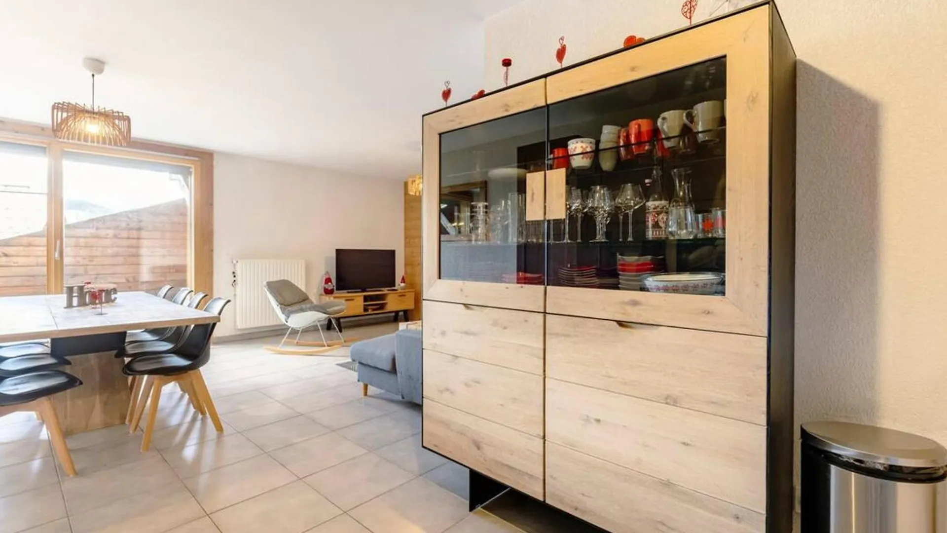 Spacieux Appartement Avec Wi-Fi Et Garage - Fr-1-671-241 莱热